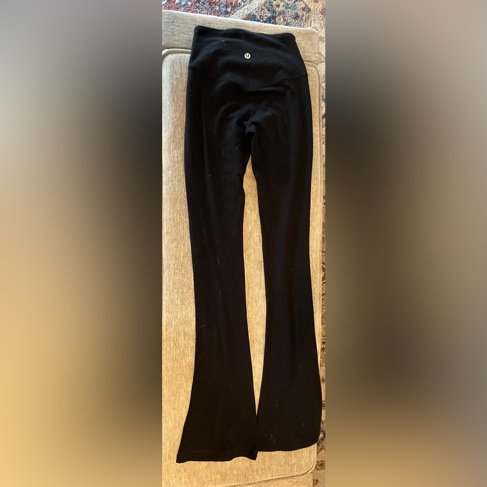 Groove Nulu Super-High-Rise Flared Pant
Regular